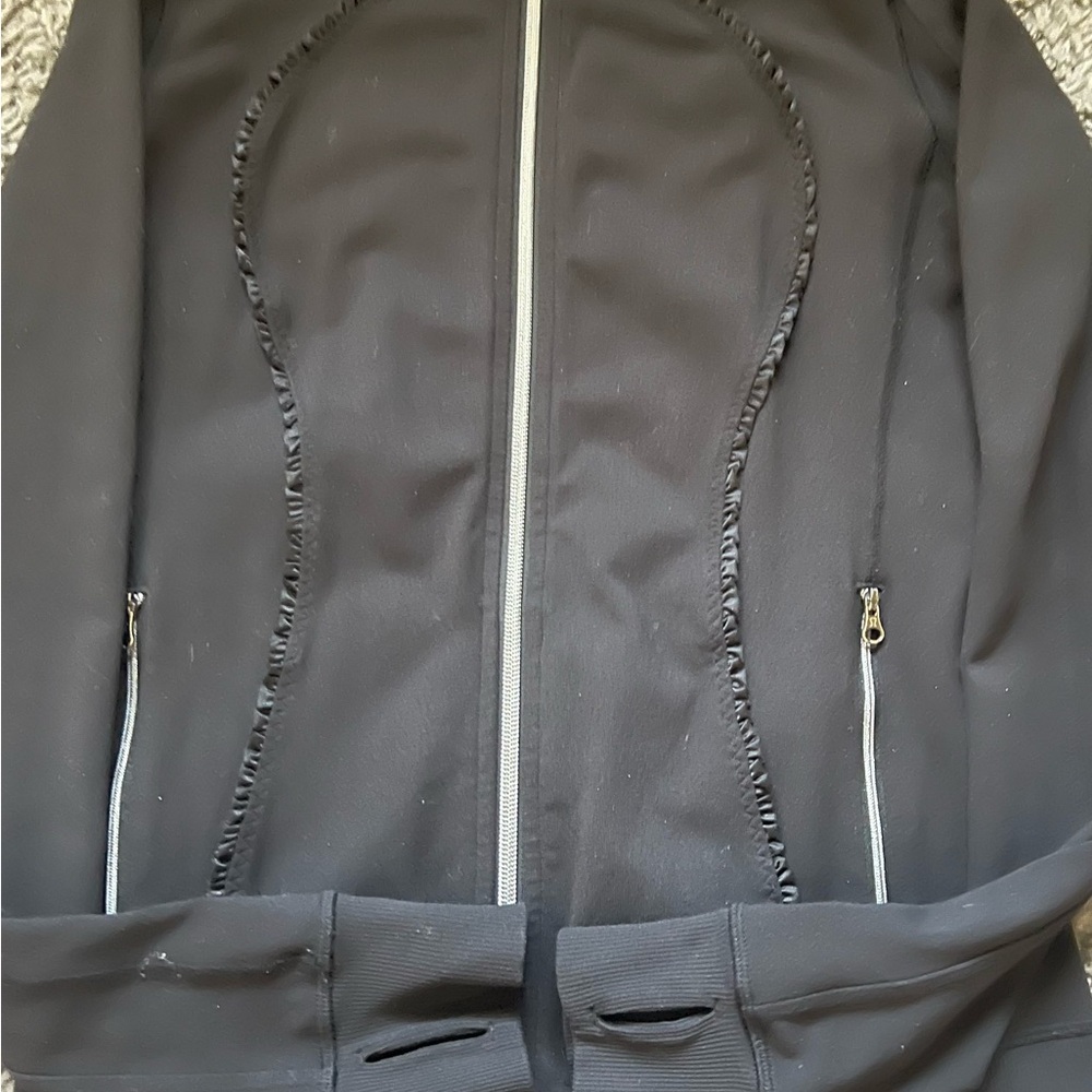 Lululemon jacket - Picture 14 of 14